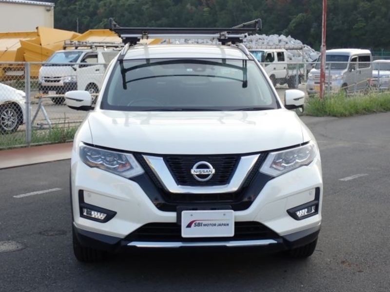 X-TRAIL