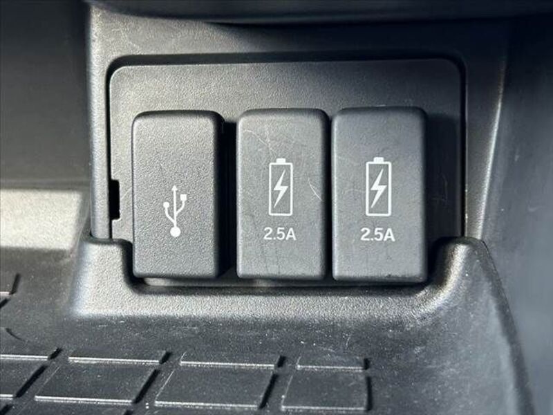 N BOX