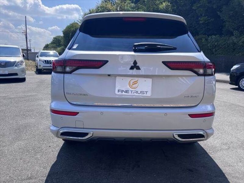 OUTLANDER PHEV