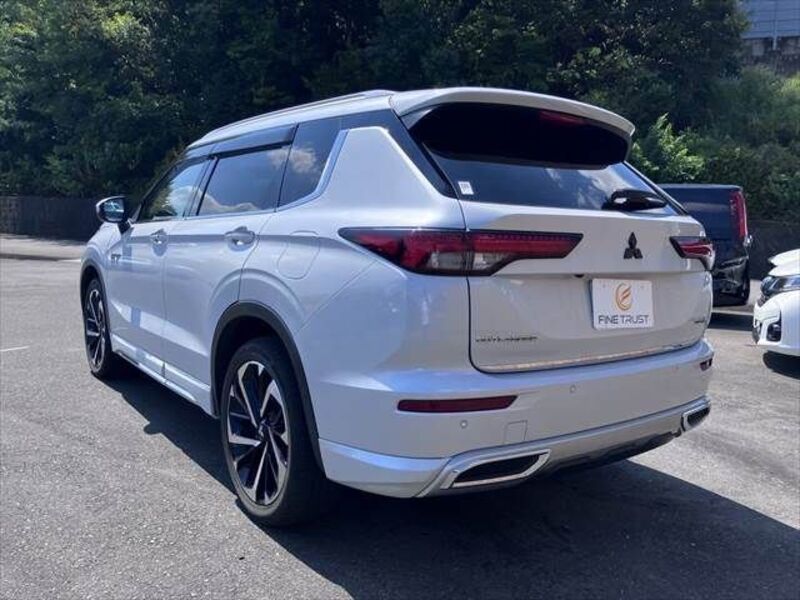 OUTLANDER PHEV