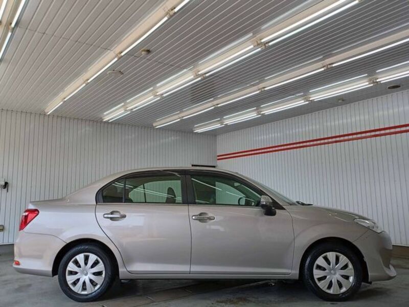 COROLLA AXIO