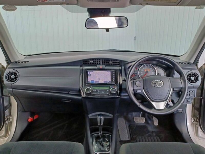 COROLLA AXIO