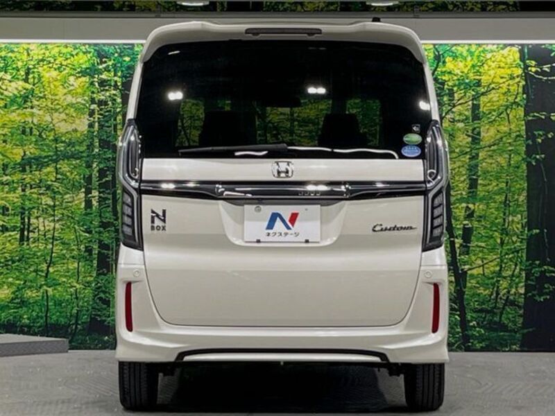 N BOX CUSTOM