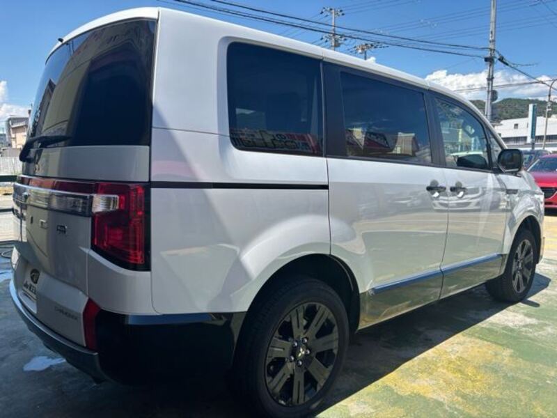 DELICA D5