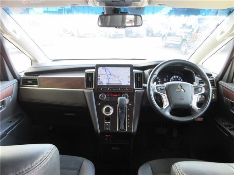 DELICA D5