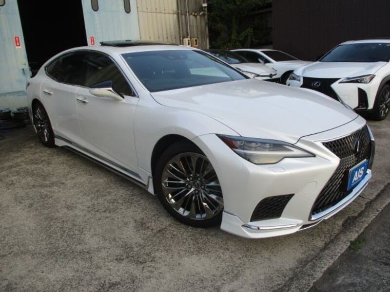 LEXUS LS