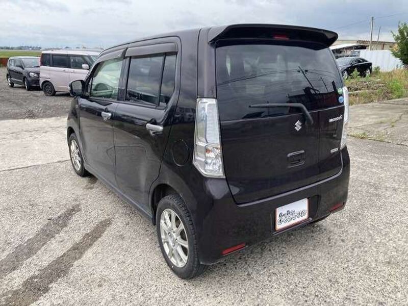 WAGON R