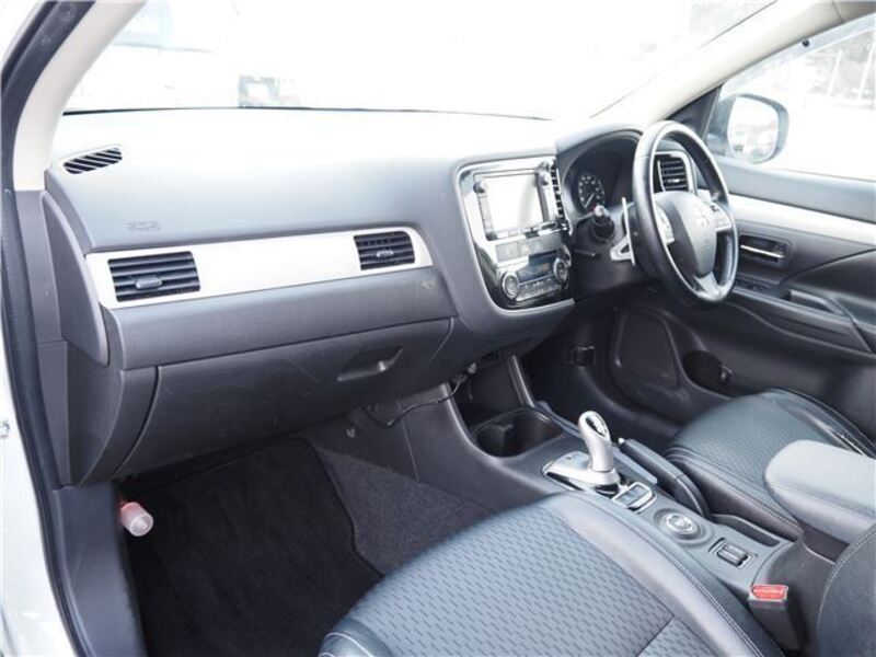 OUTLANDER PHEV