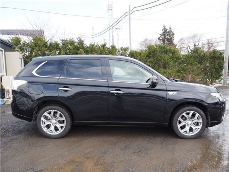 OUTLANDER PHEV