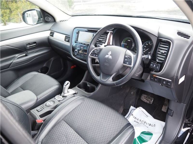 OUTLANDER PHEV