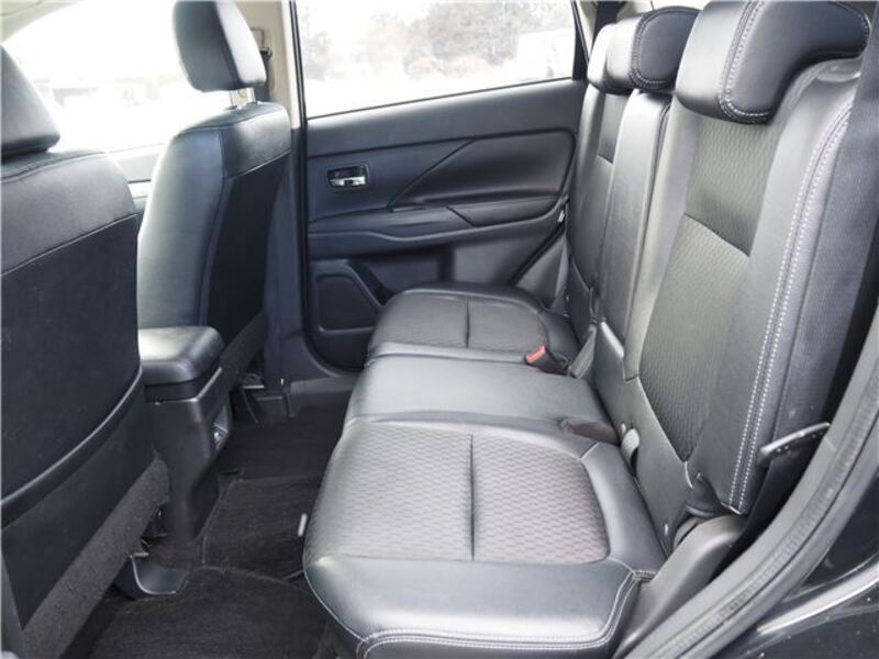 OUTLANDER PHEV