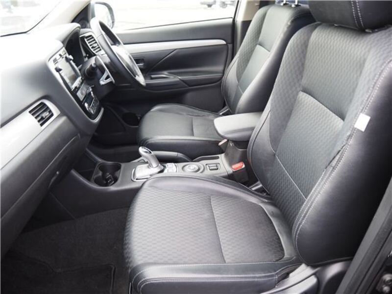 OUTLANDER PHEV