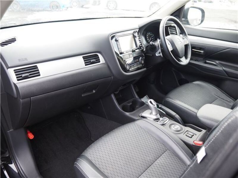 OUTLANDER PHEV