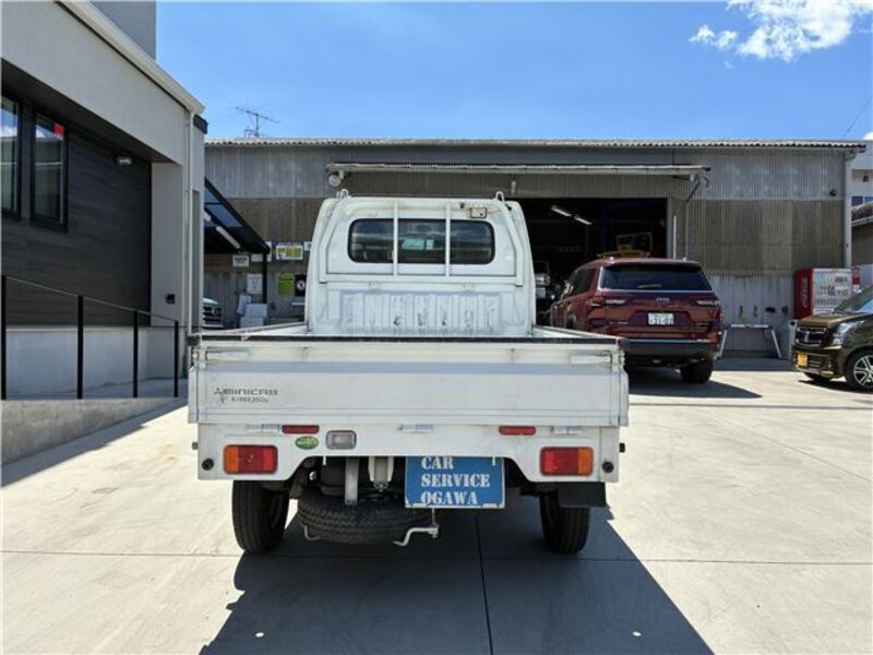 MINICAB TRUCK