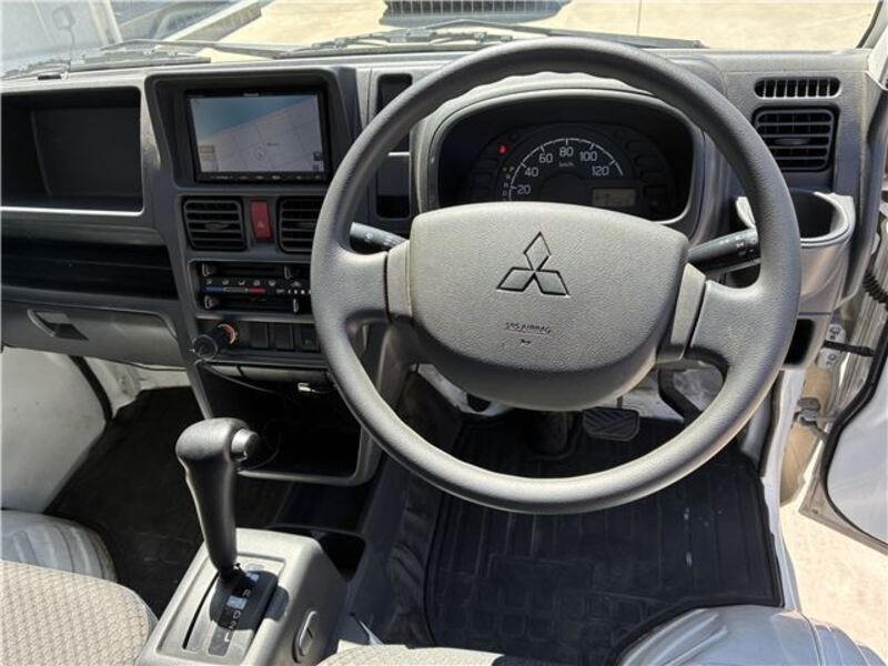 MINICAB TRUCK