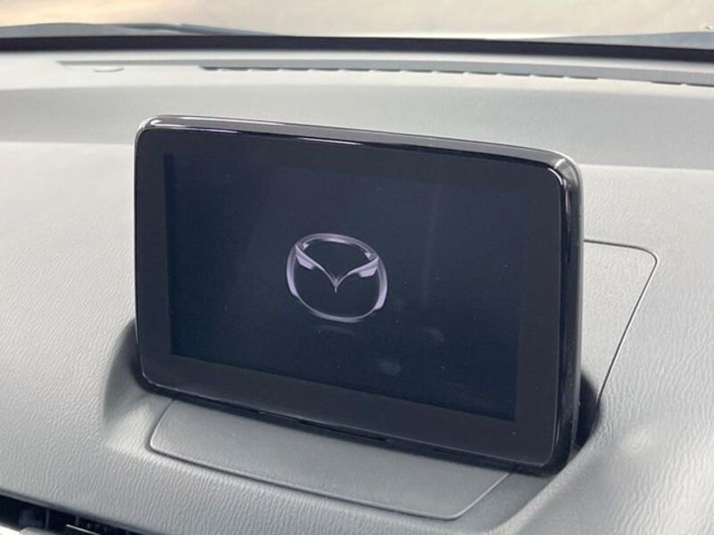 MAZDA2
