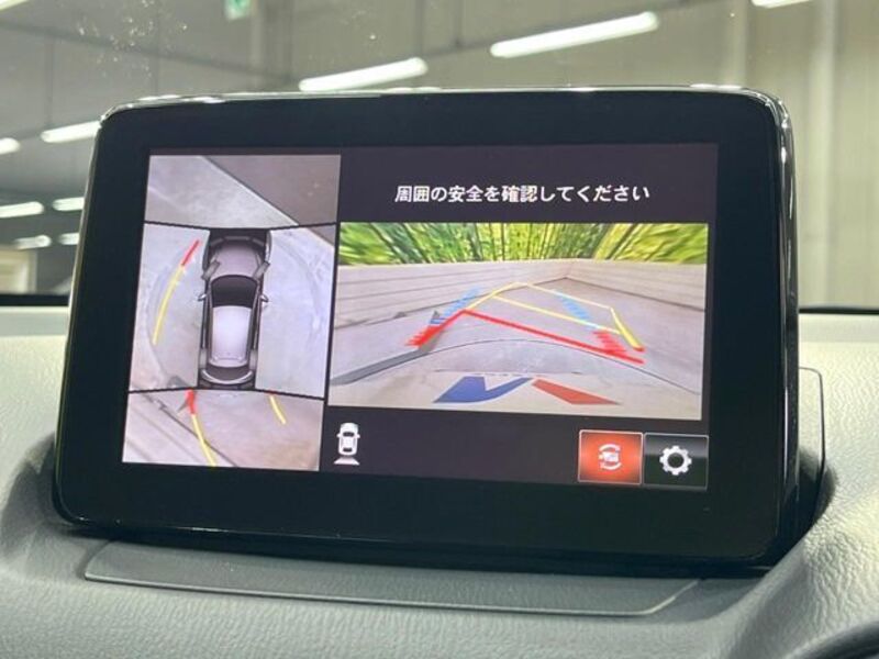 MAZDA2