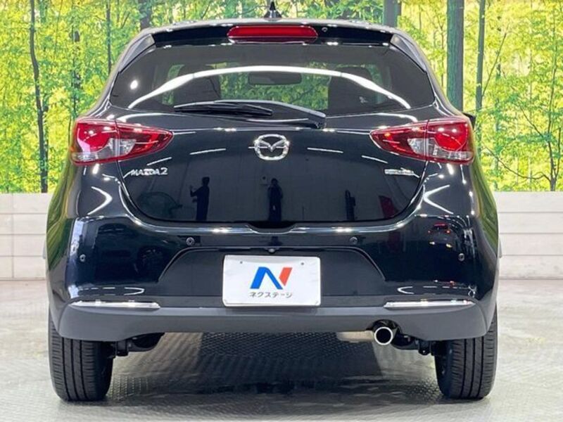 MAZDA2
