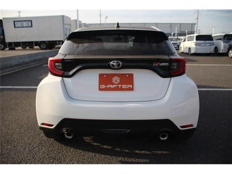 GR YARIS