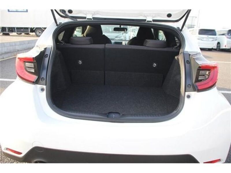 GR YARIS
