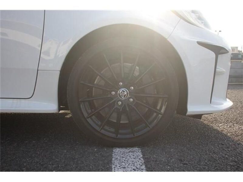 GR YARIS