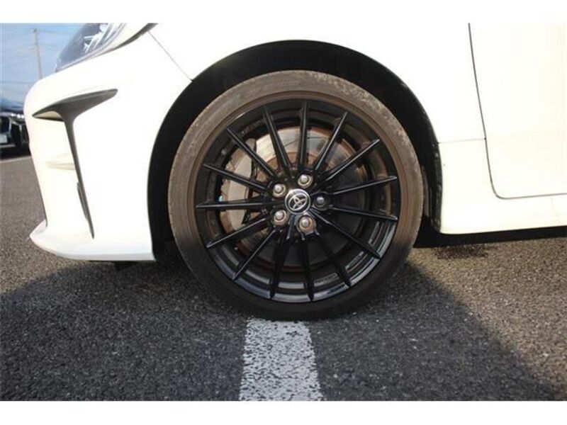 GR YARIS