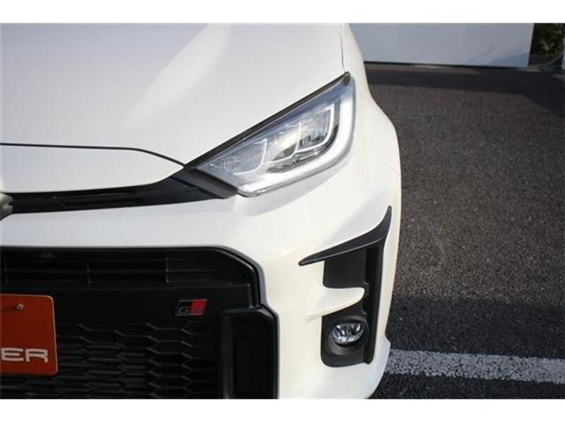 GR YARIS