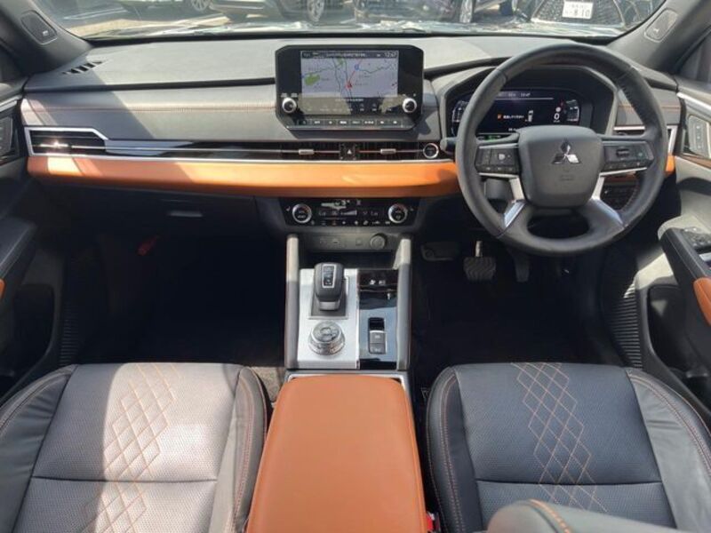 OUTLANDER PHEV