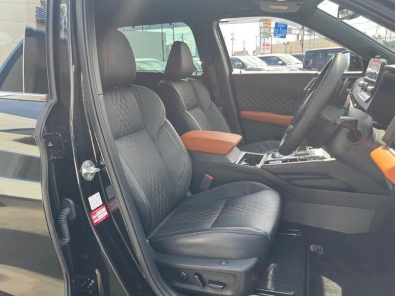 OUTLANDER PHEV