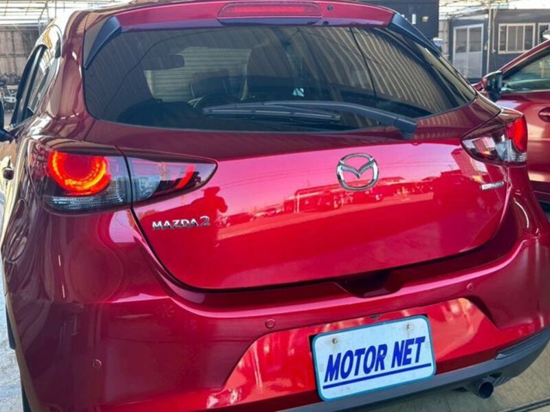 MAZDA2