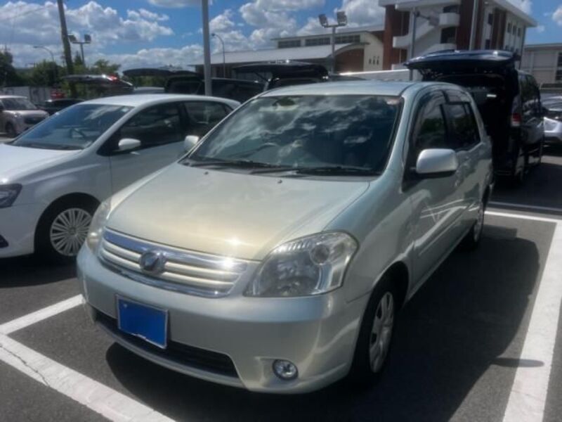 TOYOTA RAUM