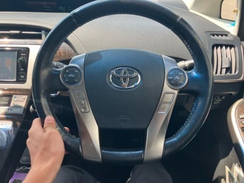 PRIUS PHV