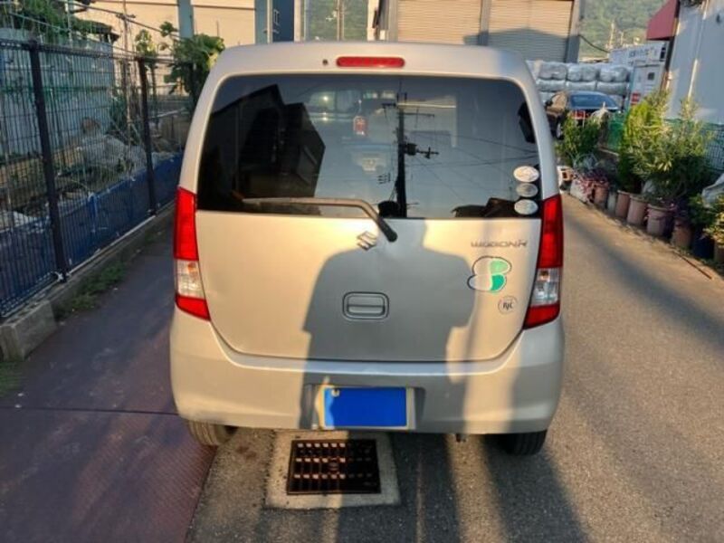 WAGON R