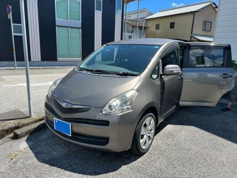 TOYOTA RACTIS