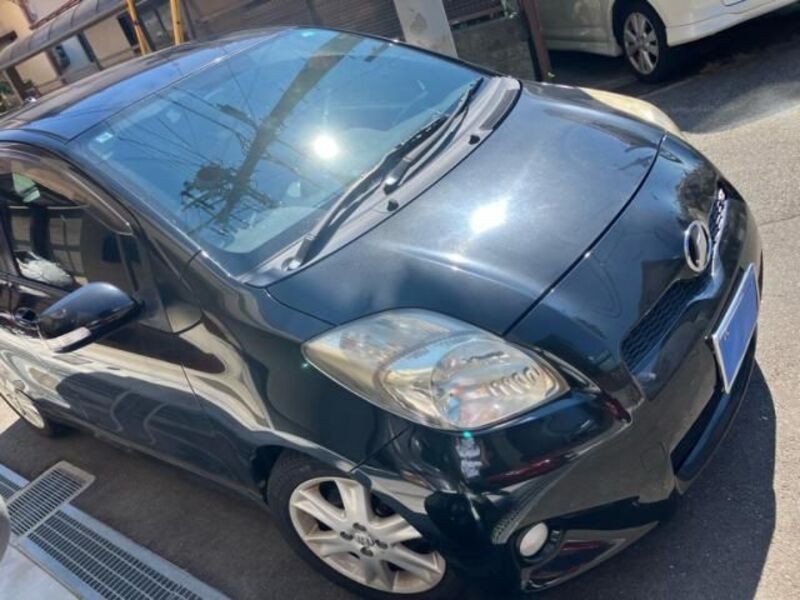 TOYOTA VITZ