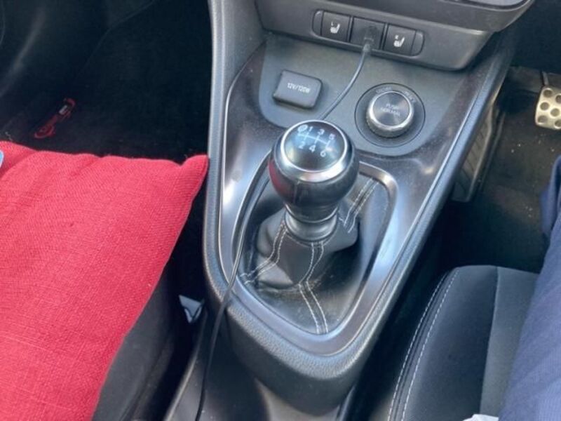 GR YARIS