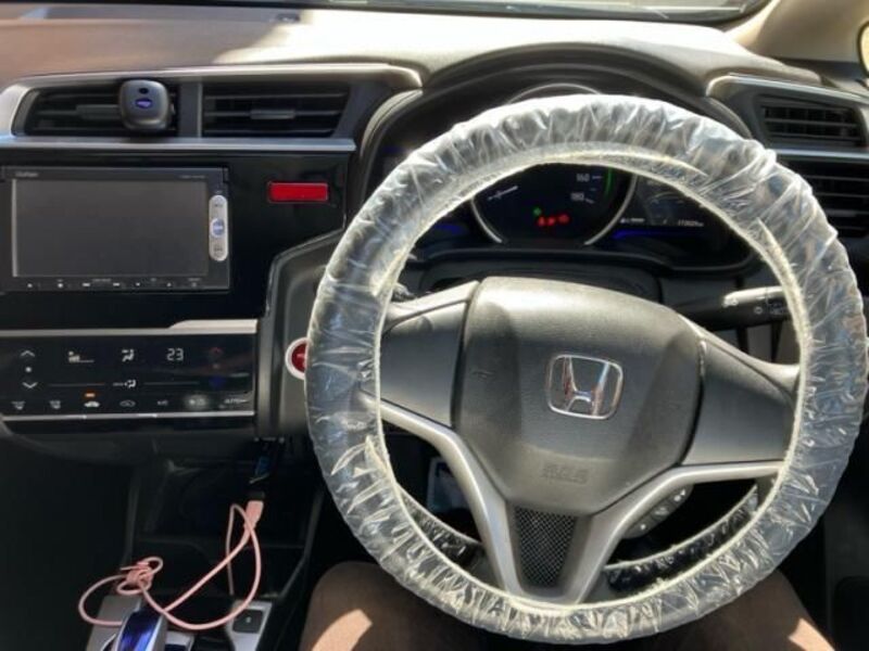 FIT HYBRID