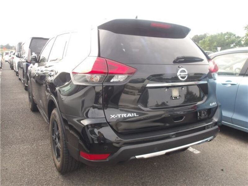 X-TRAIL