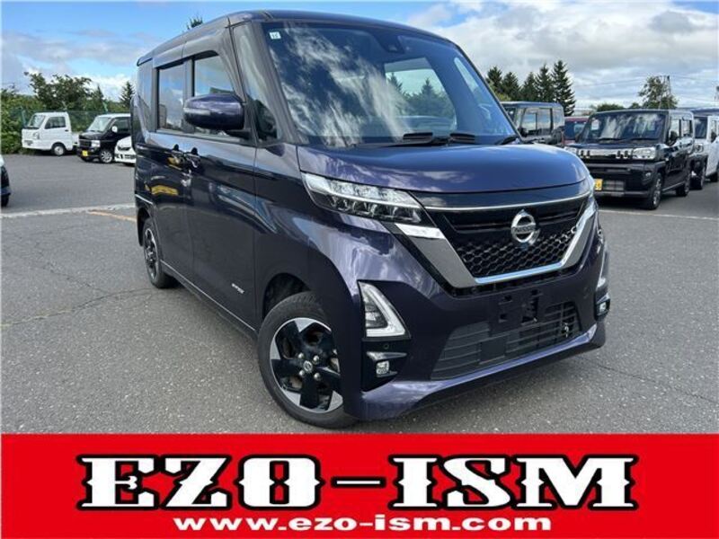 NISSAN ROOX