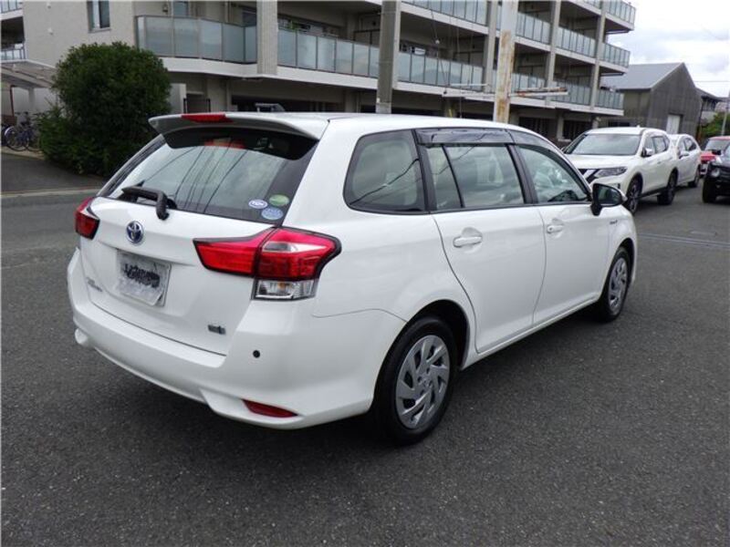 COROLLA FIELDER