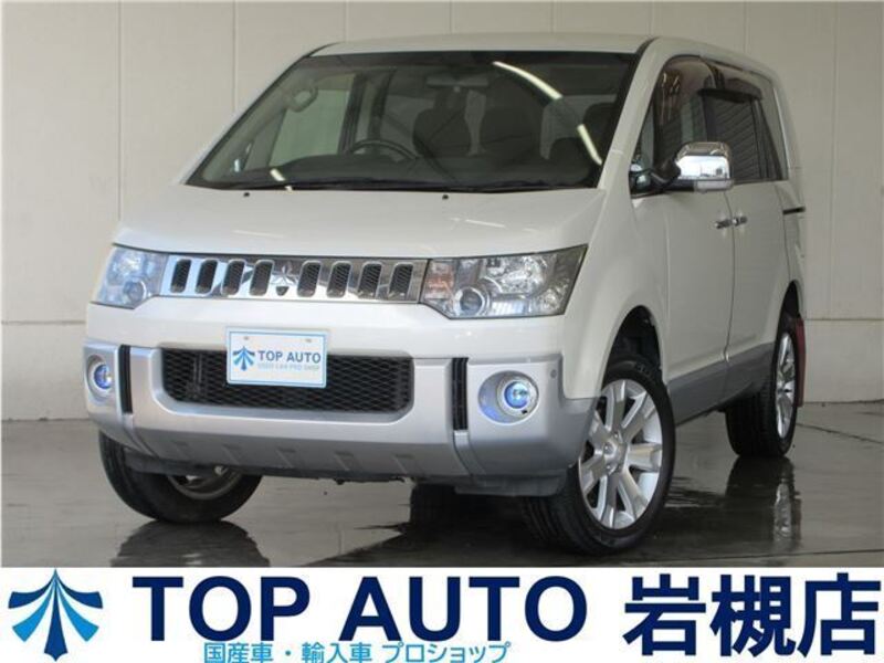 MITSUBISHI DELICA D5