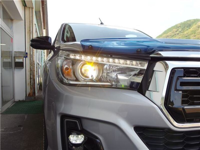 HILUX