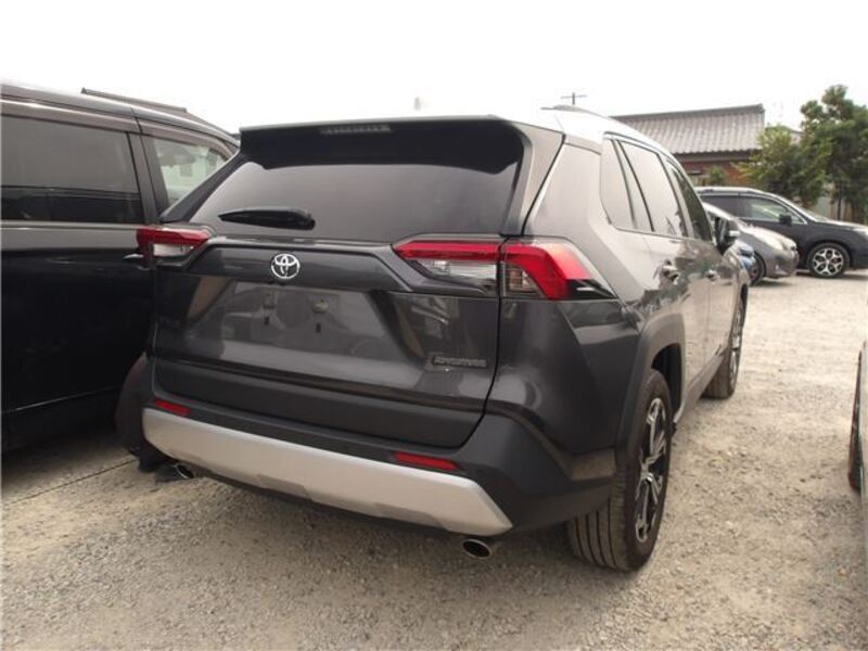 RAV4