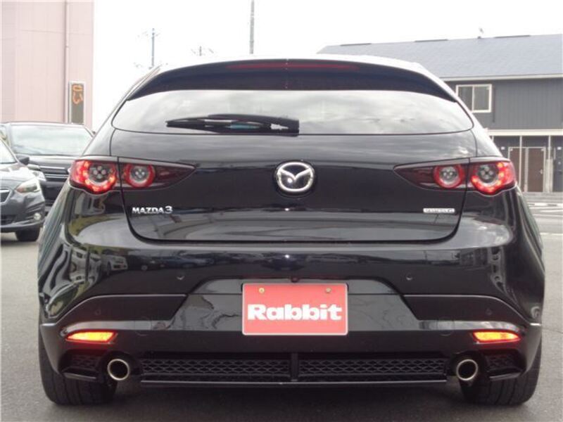 MAZDA3