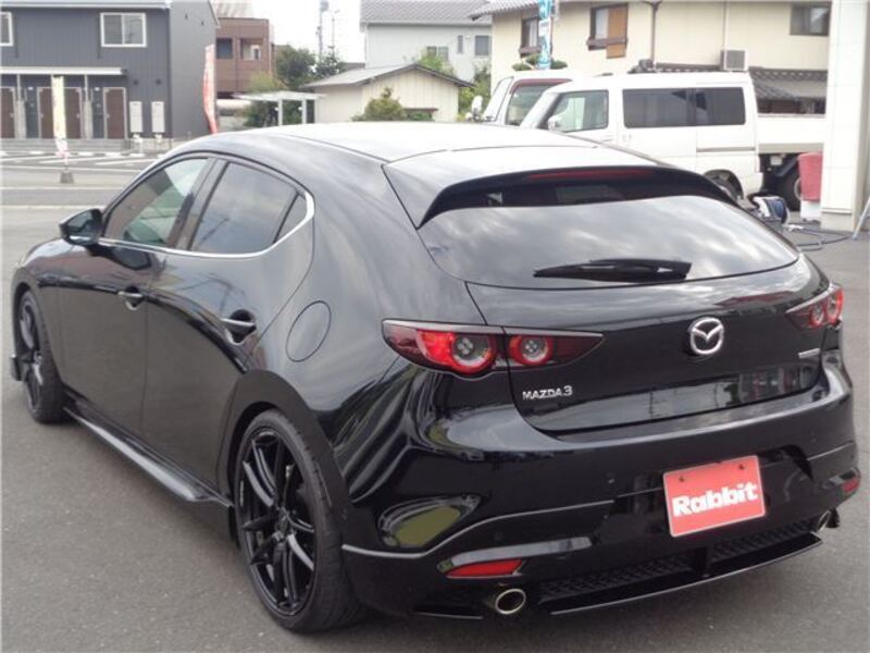 MAZDA3