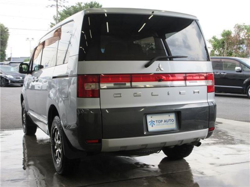 DELICA D5