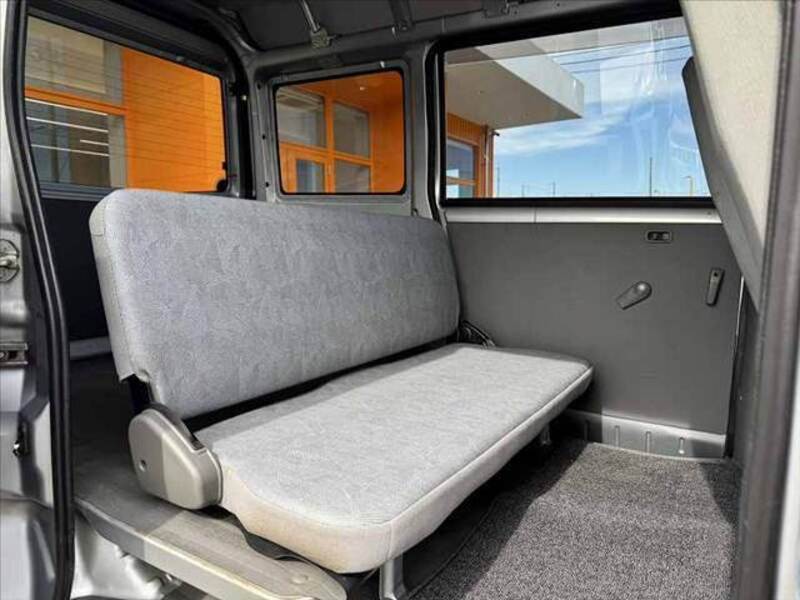 CLIPPER VAN
