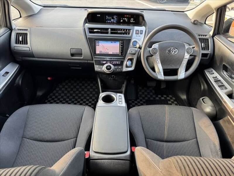 PRIUS ALPHA