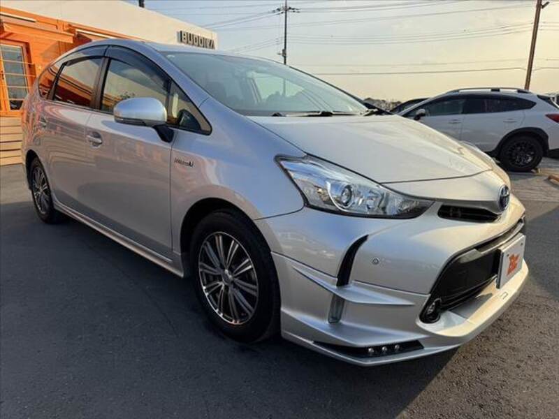 PRIUS ALPHA