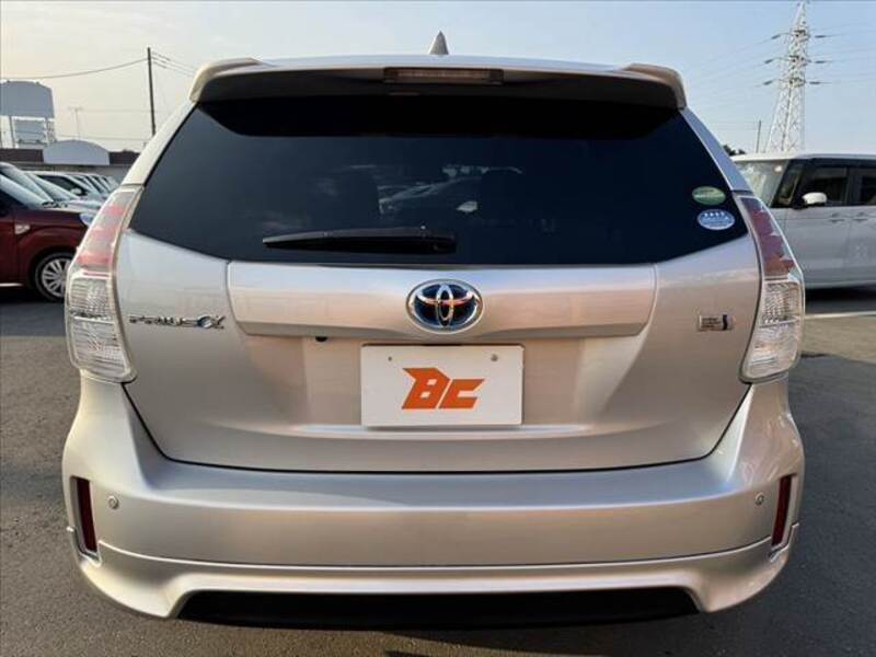 PRIUS ALPHA